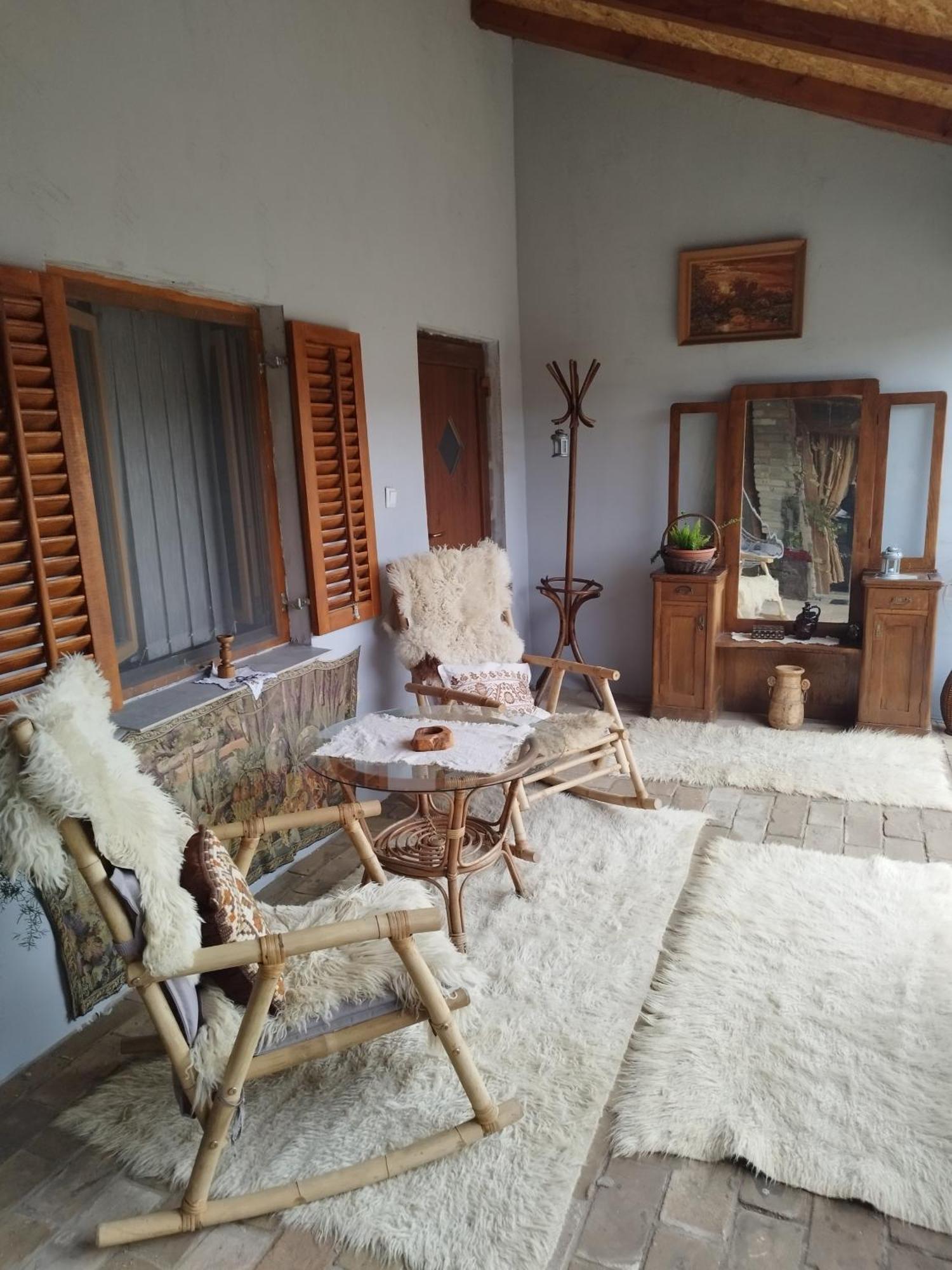 Apartments Bakine Carolije Karanac 外观 照片