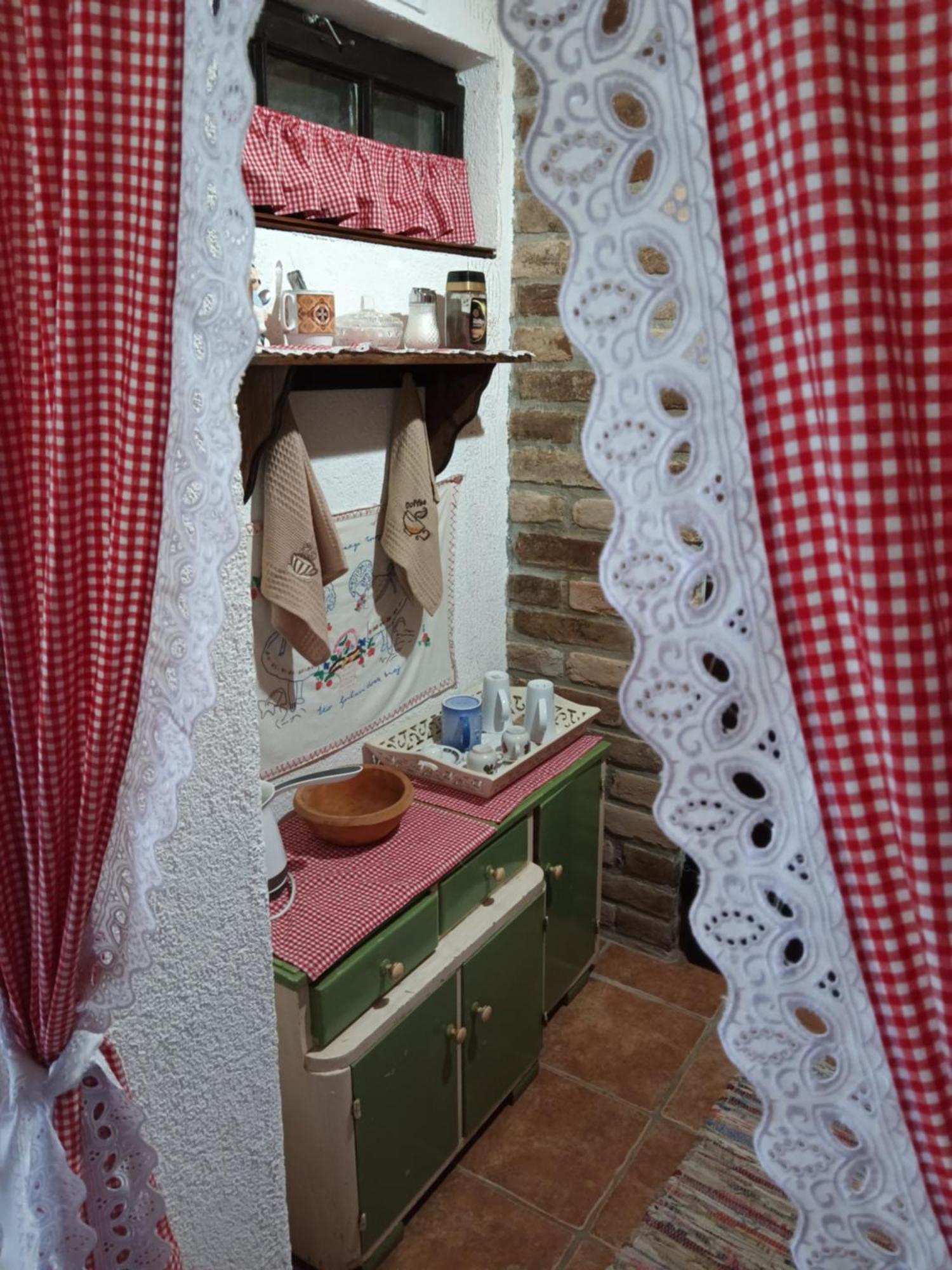 Apartments Bakine Carolije Karanac 外观 照片