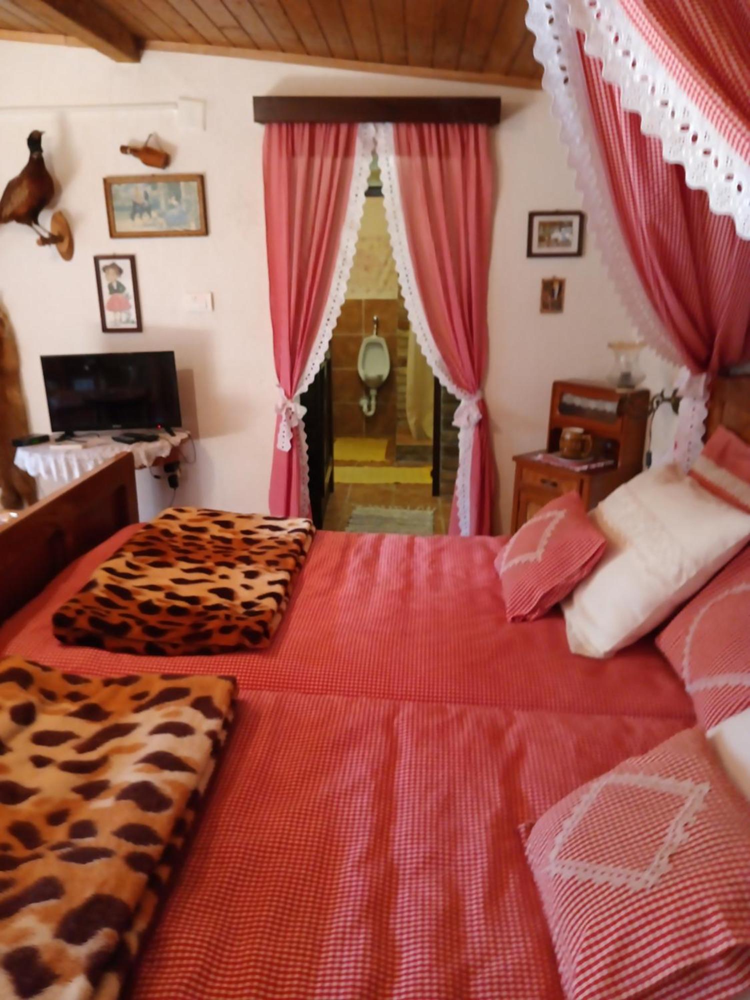 Apartments Bakine Carolije Karanac 外观 照片